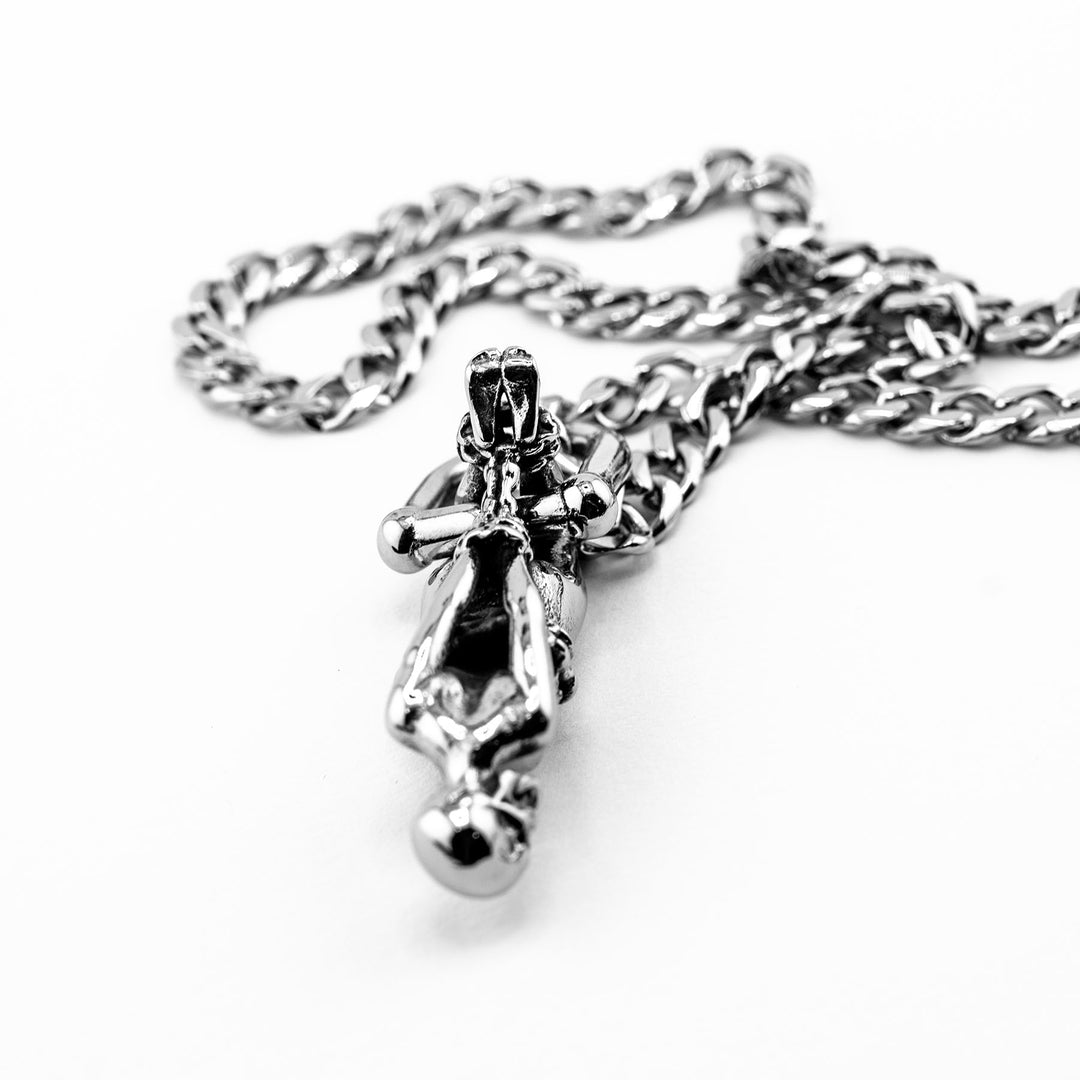 personal fears - araki pendant - skull female form necklace macro feet